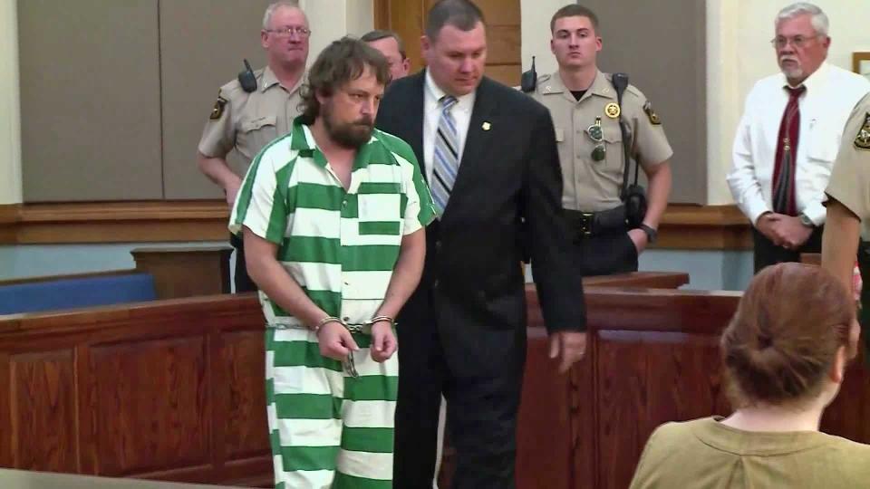 Ryan Duke at his first court hearing after his arrest in February 2017, charged with Tara Grinstead's murder. He pleaded not guilty. / Credit: CBS News