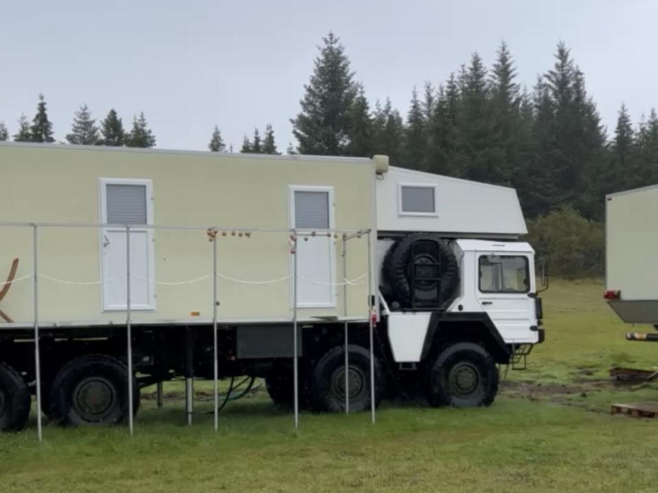 truck with rooms in the side