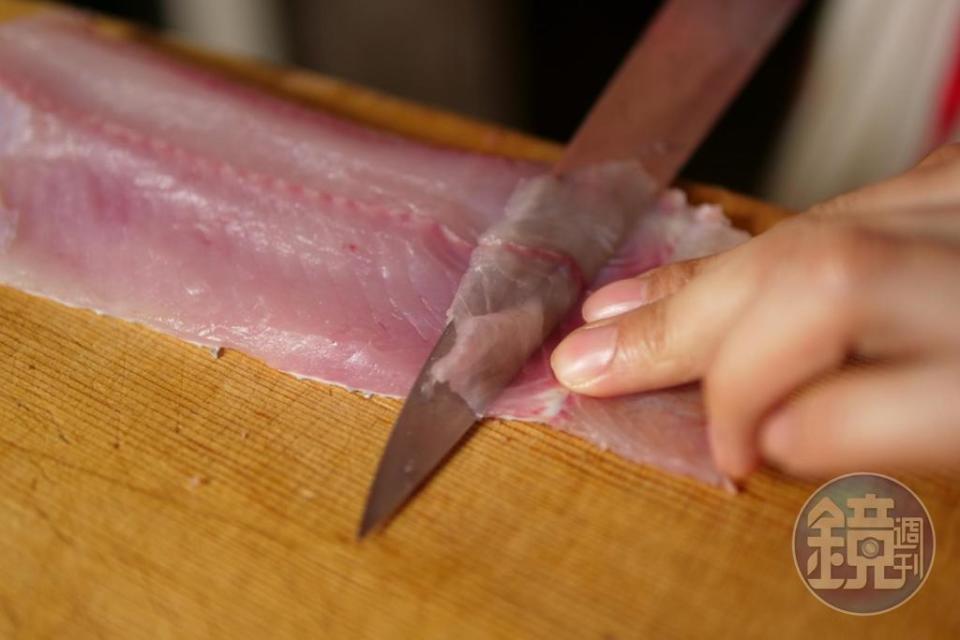 每條斑魚約可片成6至7盤無刺魚片跟1盤刺身。