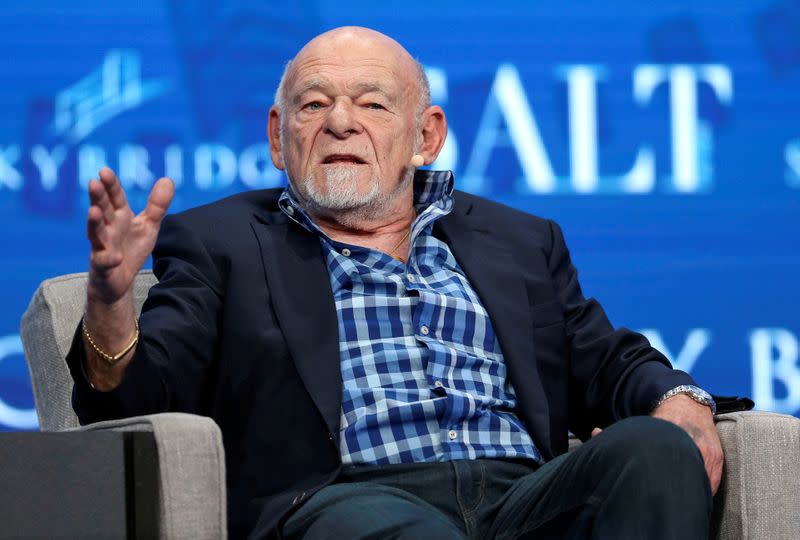 FOTO DE ARCHIVO: Sam Zell, fundador y presidente de Equity Group Investments, en Las Vegas