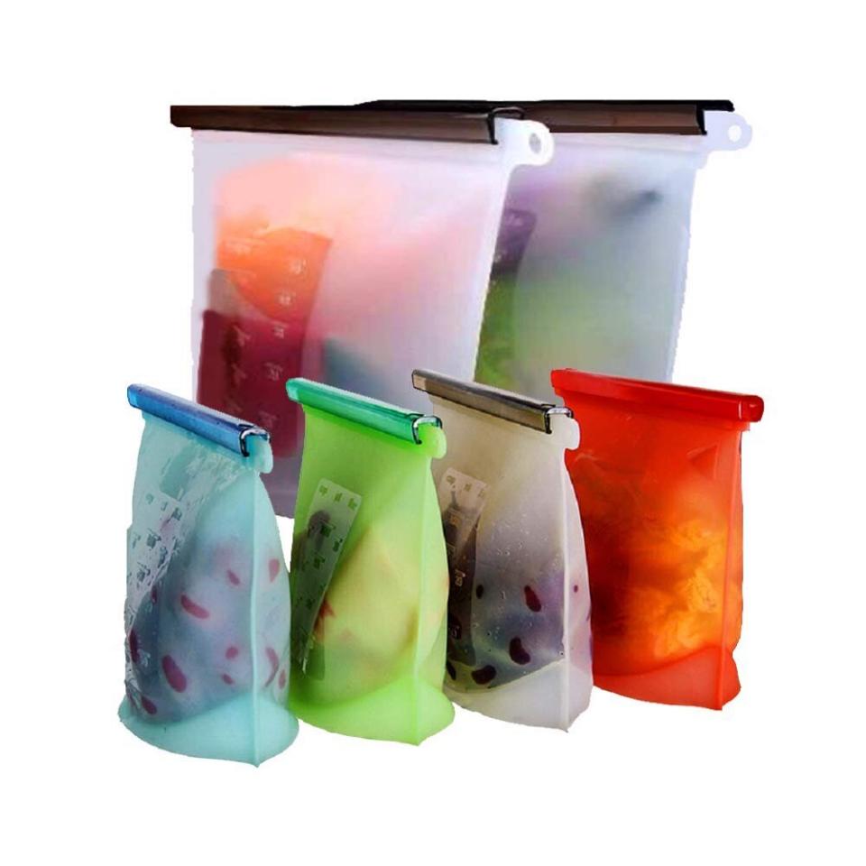 This <strong><a href="https://amzn.to/2k1v5aG" target="_blank" rel="noopener noreferrer">six-count of silicone food storage bags is on sale for Prime Day for 30% off</a></strong>, for just $21. (Photo: Amazon)