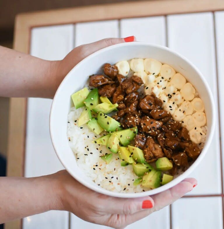 La poke de pollo teriyaki de Sensu, de lo más tentadora.