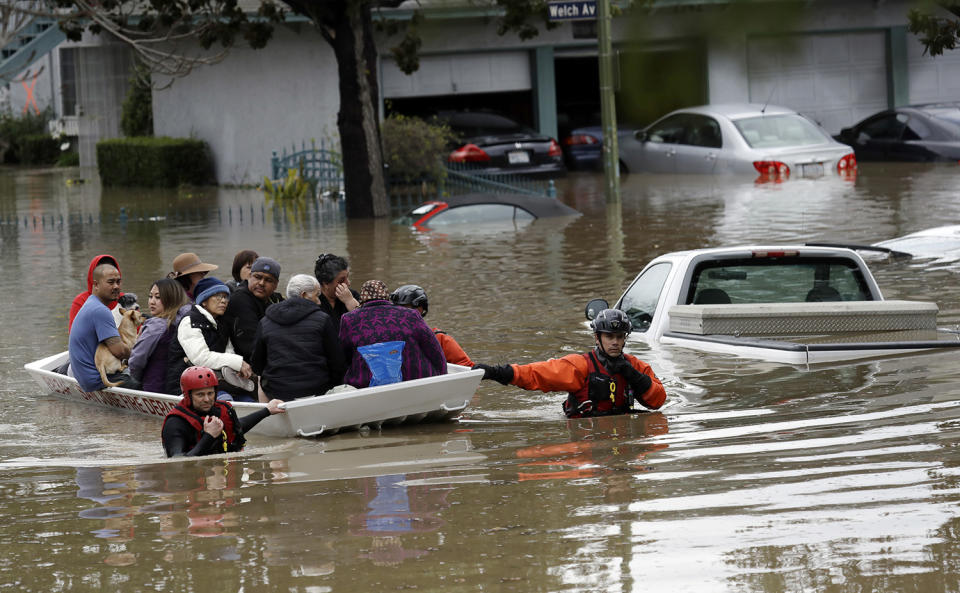 Powerful storm pounds Southern and Central California