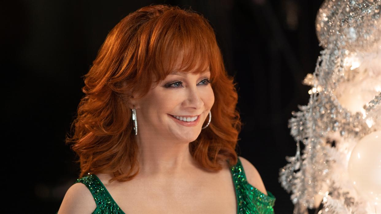  Reba McEntire Lifetime Christmas in Tune. 