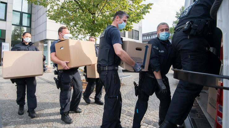 820 Behörden waren bei der Großaktion gegen illegale Leiharbeit im Einsatz. Foto: dpa