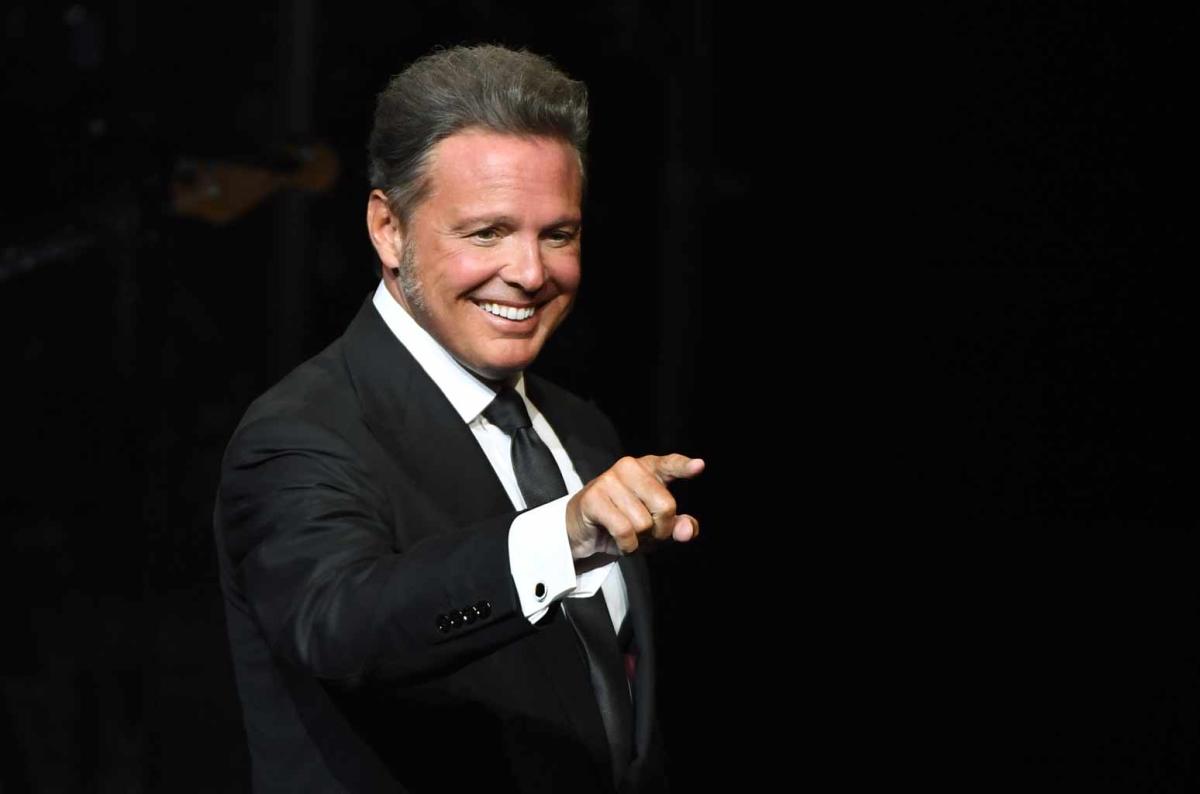 Luis Miguel music, videos, stats, and photos