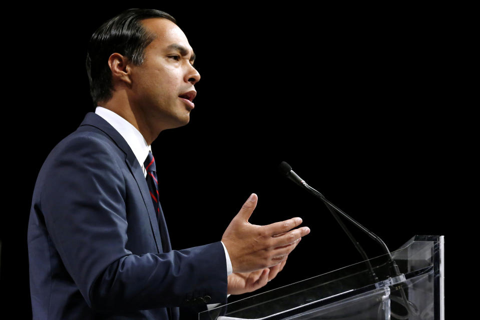 FILE PHOTO: Julian Castro, former United States Secretary of Housing and Urban Development, speaks at the Netroots Nation annual conference for political progressives in New Orleans, Louisiana, U.S. August 4, 2018. REUTERS/Jonathan Bachman/File Photo