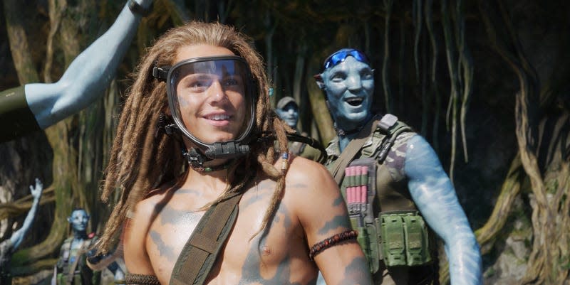 a human character with na'vi