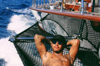 <p>The British Formula One racer, who is loved by Justin Bieber and Kardashians aplenty, took a break from the track to kick back out at sea. “Good morning from St. Tropez,” he captioned the sizzling shirtless shot, which showed off some of his tats. Adding, “Grateful.” We bet. (Photo: <a rel="nofollow noopener" href="https://www.instagram.com/p/BIFBc06BupU/?taken-by=lewishamilton" target="_blank" data-ylk="slk:Lewis Hamilton via Instagram;elm:context_link;itc:0;sec:content-canvas" class="link ">Lewis Hamilton via Instagram</a>) </p>