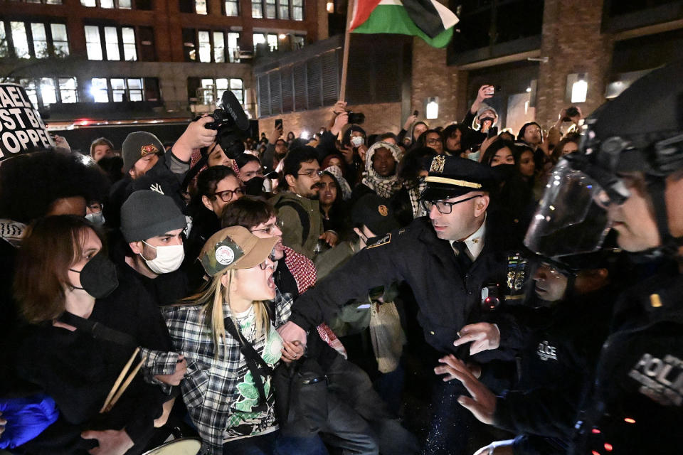 NYPD arrests Pro-Palestinian protesters as demonstrations spread from Columbia University to others (Fatih Aktas / Anadolu via Getty Images)