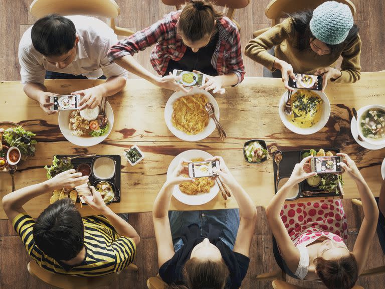 Muchos restaurantes cambian la ambientación y la presentación de los platos para que estos se vean mejor en Instagram y otras redes sociales