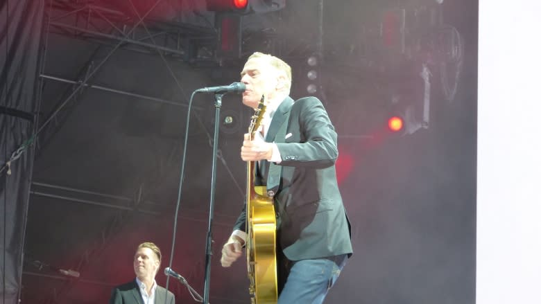 Fan experiences 20th Bryan Adams show at Regina's new Mosaic stadium