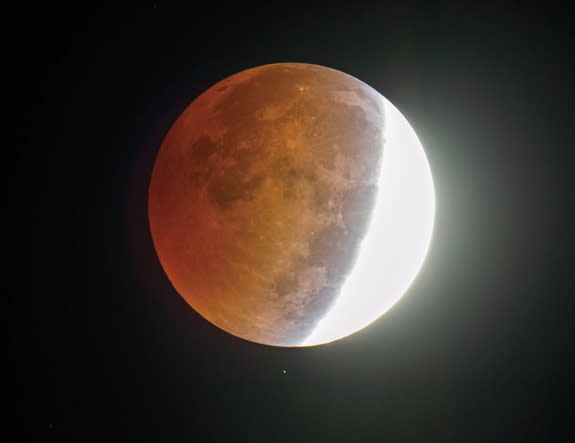A total lunar eclipse will rise on April 4, 2015, but totality will only last for a very short amount of time.