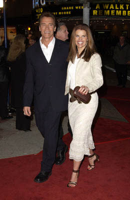 Arnold Schwarzenegger and Maria Shriver at the Westwood premiere of Collateral Damage