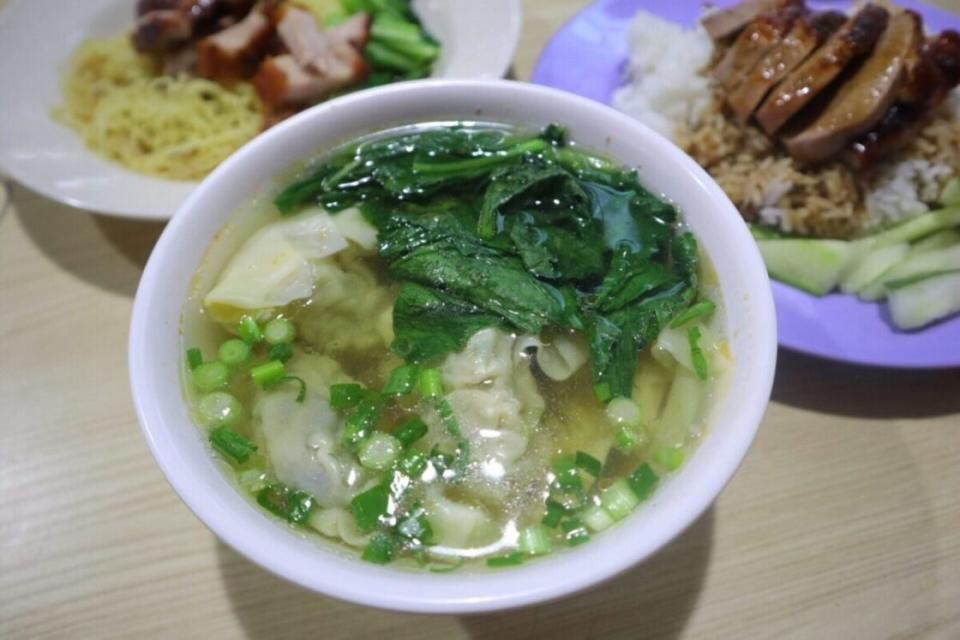 fei fei roasted noodle - dumpling soup