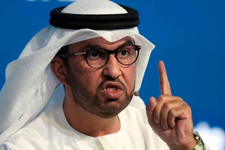 El doctor Sultan Al Jaber, presidente designado de la COP28 y enviado especial sobre cambio climático de Emiratos Árabes Unidos, durante la Semana del Futuro del Clima, en el Museo del Futuro, el sábado 30 de septiembre de 2023, en Dubái, Emiratos Árabes Unidos. (AP Foto/Kamran Jebreili)