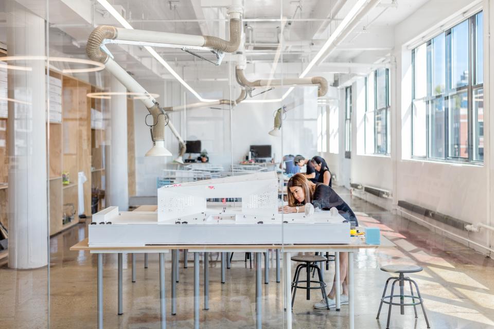 ”Model-making is a very important part of how we work,” says Bergmann. Located on the south side of the building, the new model workshop is nearly four times the size of the previous one and includes two large assembly areas, a woodworking room, and a digital fabrication lab with 3D printers.