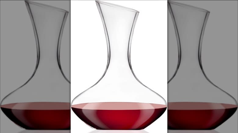 Godinger decanter carafe with red wine