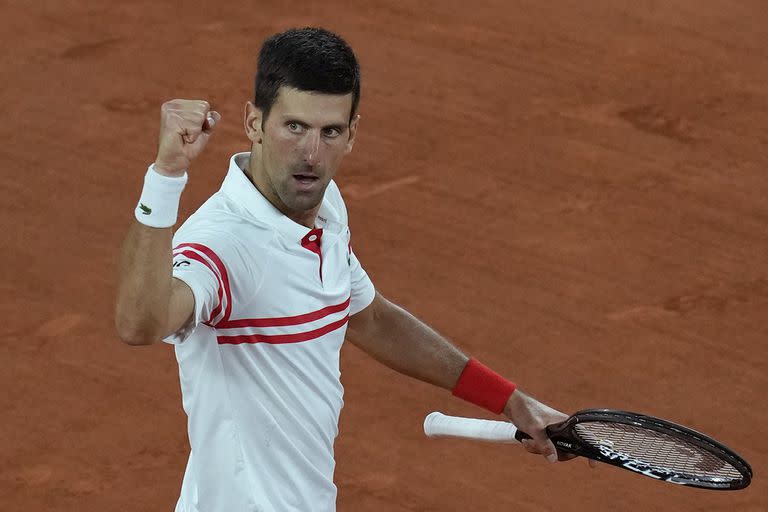 Un gesto triunfa de Djokovic en el cuarto set, cuando ya se encaminaba al triunfo sobre Nadal.