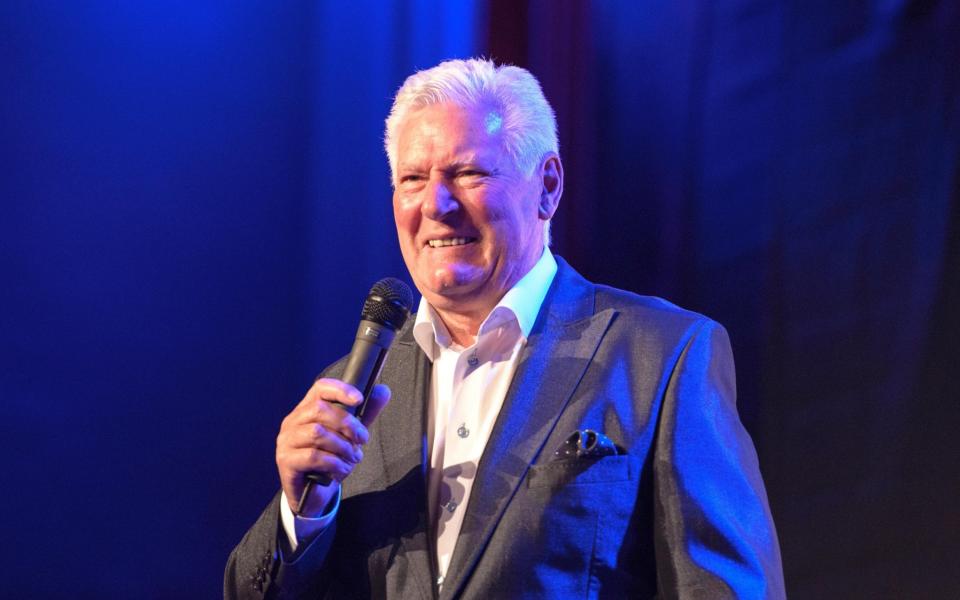 Roy walker stand up comedian