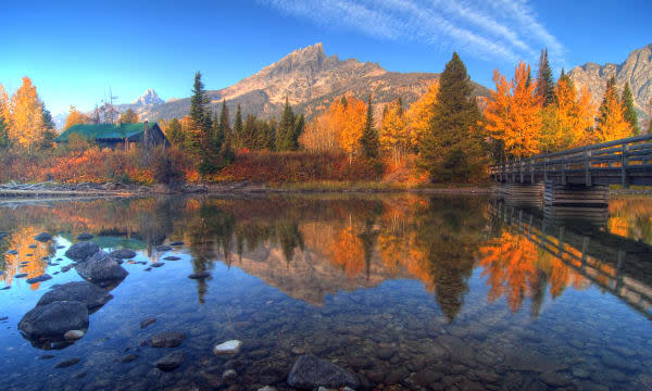 teton range reflection on jenny lake