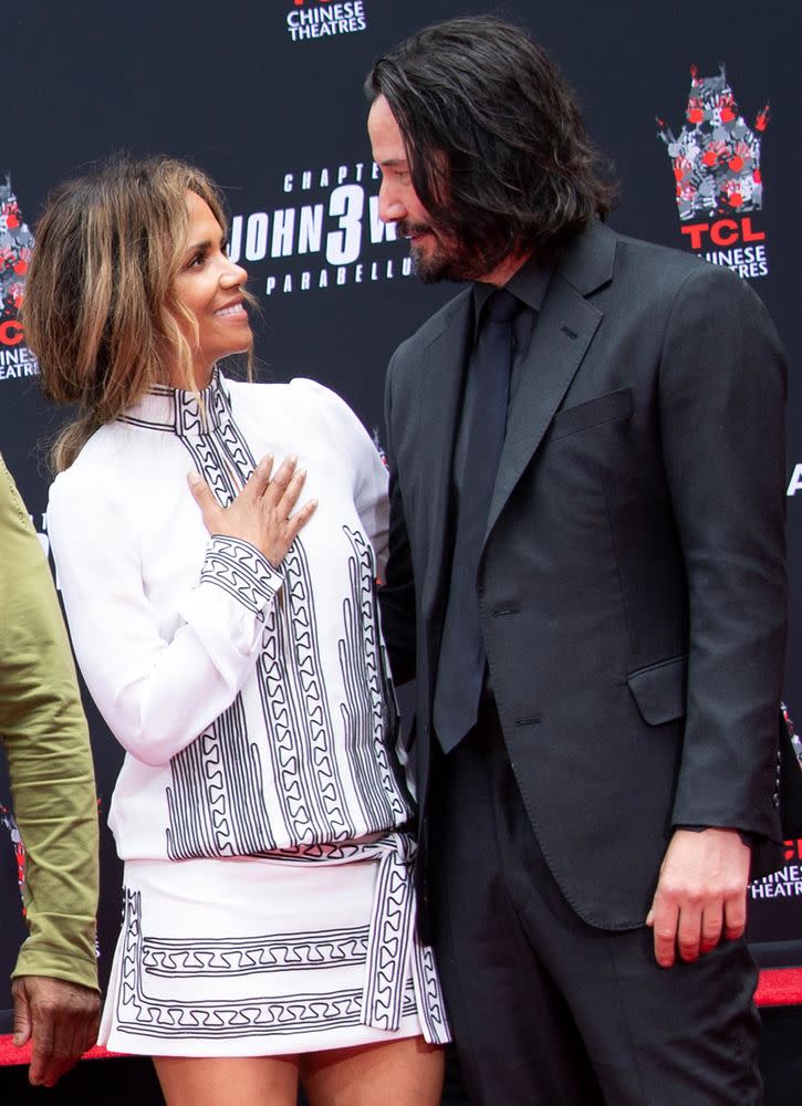 Watch Keanu Reeves' handprint ceremony at TCL Chinese Theatre