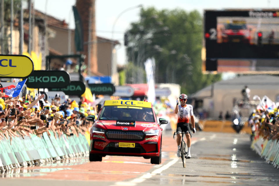 BELLEVILLEENBEAUJOLAIS FRANCE  JULY 13 Ion Izagirre of Spain and Team Cofidis celebrates at finish line as stage winner during the stage twelve of the 110th Tour de France 2023 a 1688km stage from Roanne to Belleville en Beaujolais  UCIWT  on July 13 2023 in Belleville en Beaujolais France Photo by David RamosGetty Images