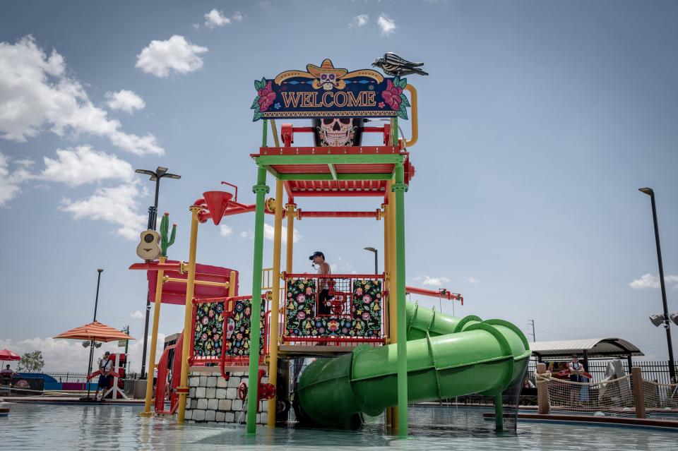 The Chapoteo Water Park will have a kermes on Saturday.