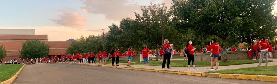 Teachers rally outside East Haven High School Tuesday. (Ellyn Santiago/Patch)