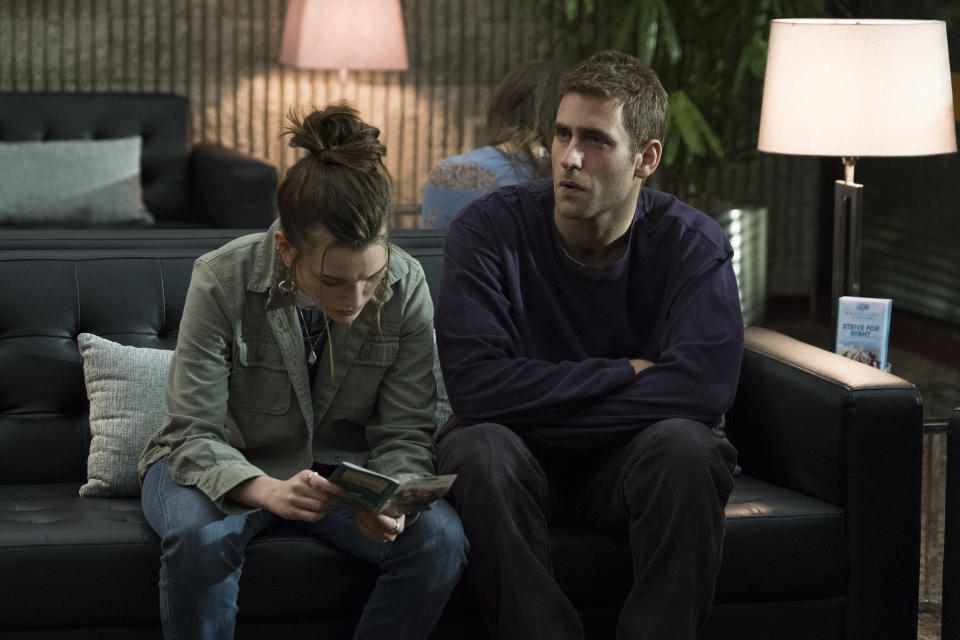 Victoria Pedretti and Oliver Jackson-Cohen in 2018's "The Haunting of Hill House" as twins Nell and Luke Crain.  (Photo: Steve Dietl/Netflix)