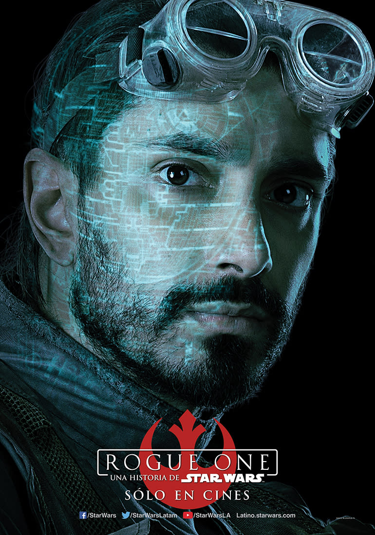 RIZ AHMED es Bodhi Rook. Ex-piloto imperial que tiene enormes dotes para pilotear las naves y también posee gran capacidad tecnológica que pone al servicio de la Rebelión.