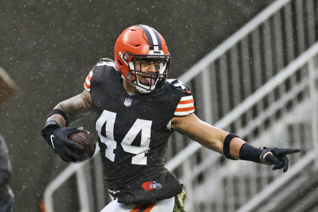 Uniform Matchup: Browns will wear their third uniform combination so far  vs. Titans