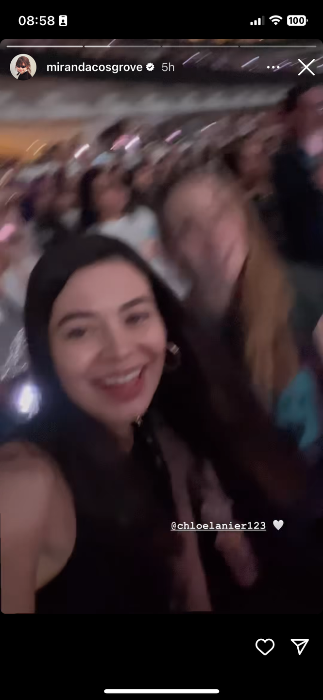 miranda cosgrove at taylor swift's show