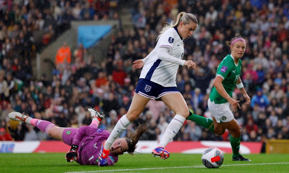 <span>Alessia Russo goes round the keeper to score England’s opener against Republic of Ireland in the Euro 2025 qualifier.</span><span>Photograph: Andrew Couldridge/Action Images/Reuters</span>