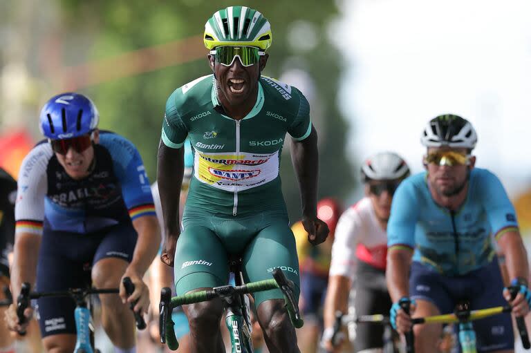 El eritreo Biniam Girmay logró su tercera victoria en una etapa en el actual Tour de Francia, entre Aurillac y Villeneuve-sur-Lot.