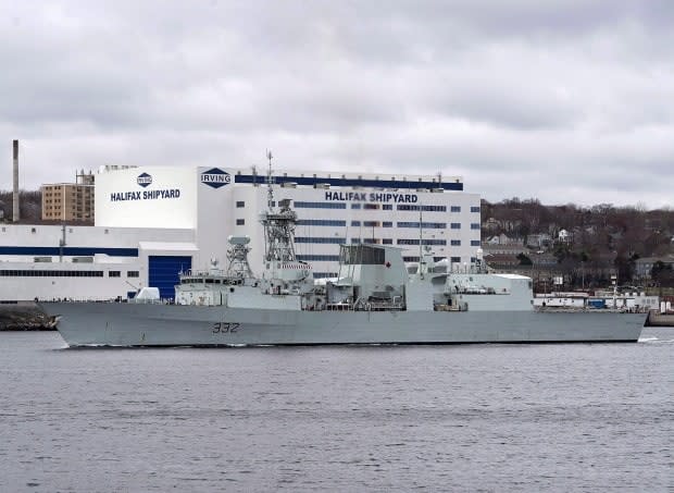 HMCS Ville de Québec heads past the Irving-owned Halifax Shipyard on Dec. 4, 2017.