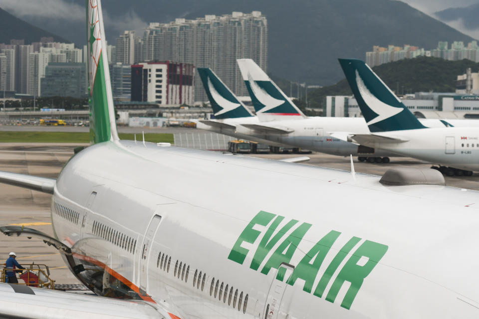 La aerolínea taiwanesa EVA Air, fundada en 1989, es la sexta mejor del mundo en 2019, bajando una posición con respecto al año pasado. Se llevó los premios a la compañía aérea más limpia y al catering más económico. (Foto: Artur Widak / NurPhoto / Getty Images).