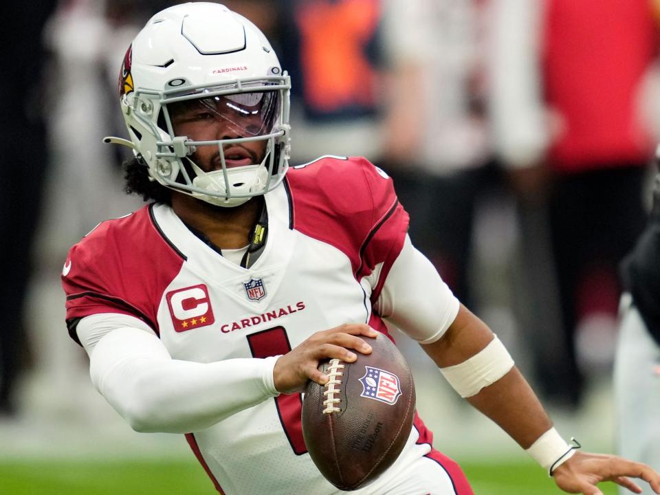 Kyler Murray runs with the ball against the Las Vegas Raiders.