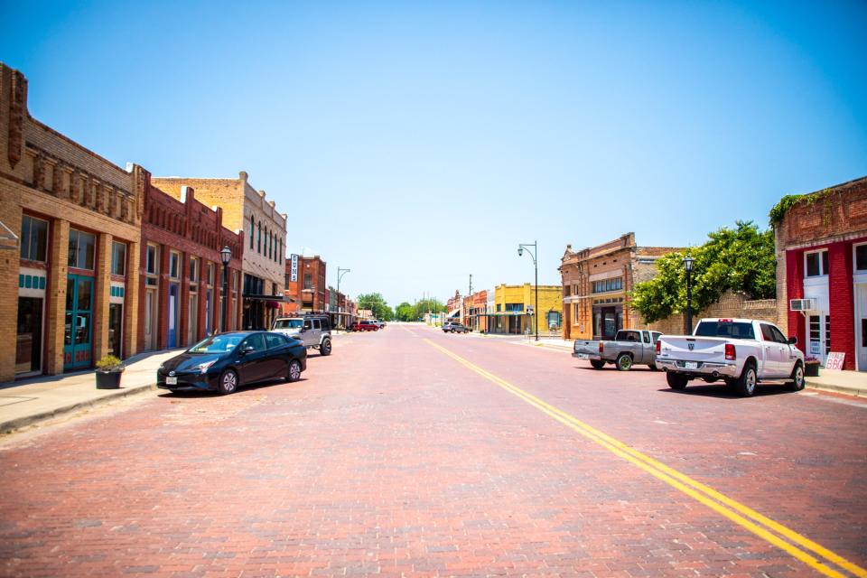 The Bartlett National Bank in Texas.