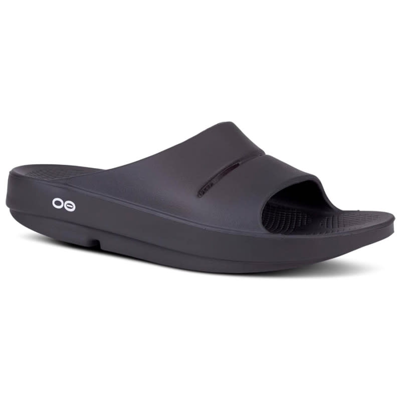 <p>Courtesy of Amazon</p><p>Feet that are screaming after a long day of working out, running, or both need a pair of <a href="http://mensjournal.com/style/best-mens-sandals-flip-flops-summer" rel="nofollow noopener" target="_blank" data-ylk="slk:recovery sandals;elm:context_link;itc:0;sec:content-canvas" class="link ">recovery sandals</a>. Oofos is a leading brand in this new category, and their slides feature a patented footbed with arch support that reduces exertion to give your dogs a break and help your lower body recover faster. They come in a ton of colors and sizes and feel amazing on the feet. Run-of-the-mill slides by big box brands aren’t backed by podiatric science—these are.</p><p>[$60; <a href="https://clicks.trx-hub.com/xid/arena_0b263_mensjournal?q=https%3A%2F%2Fwww.amazon.com%2FOOFOS-Unisex-Ooahh-Slide-Sandal%2Fdp%2FB00BRC4MCW%3FlinkCode%3Dll1%26tag%3Dmj-yahoo-0001-20%26linkId%3Da81874f0e173025d6190510bbe4cb7d1%26language%3Den_US%26ref_%3Das_li_ss_tl&event_type=click&p=https%3A%2F%2Fwww.mensjournal.com%2Fhealth-fitness%2Fgifts-for-gym-lovers%3Fpartner%3Dyahoo&author=Joe%20Wuebben&item_id=ci02ccaafea000268f&page_type=Article%20Page&partner=yahoo&section=shopping&site_id=cs02b334a3f0002583" rel="nofollow noopener" target="_blank" data-ylk="slk:amazon.com;elm:context_link;itc:0;sec:content-canvas" class="link ">amazon.com</a>]</p>