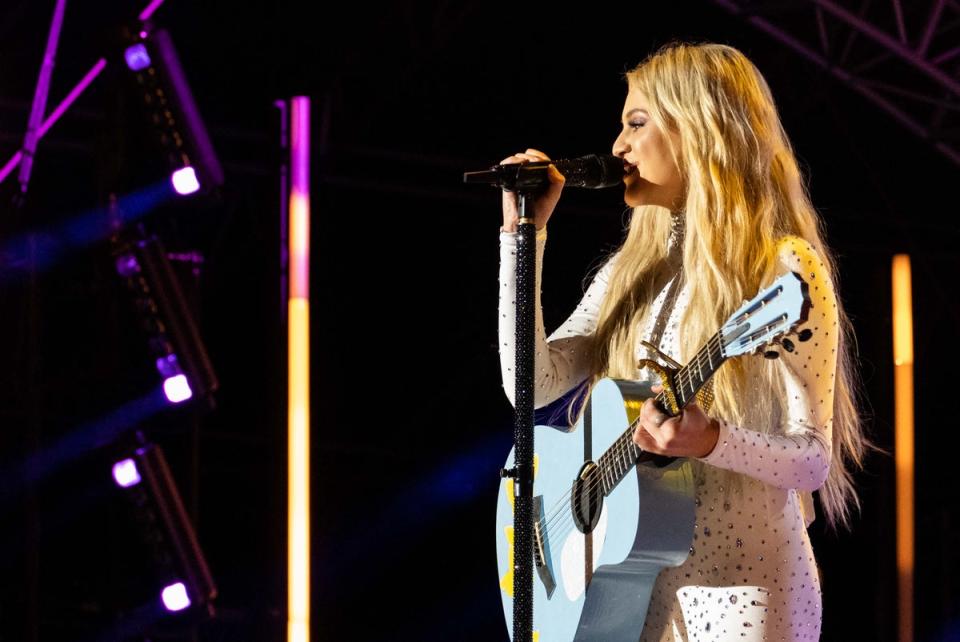 Kelsea Ballerini had a bracelet thrown at her while on stage (AFP via Getty Images)