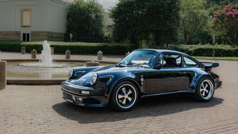 Modified Swiss-Market 1986 Porsche 911 Turbo S Coupe