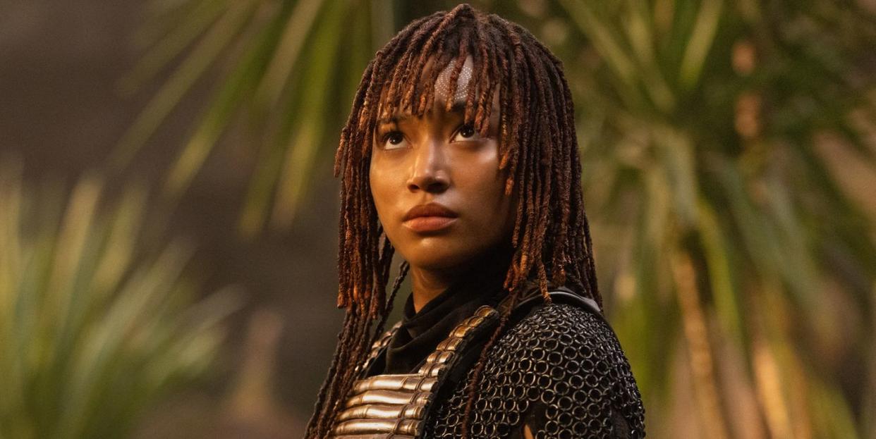 amandla stenberg as mae in the acolyte