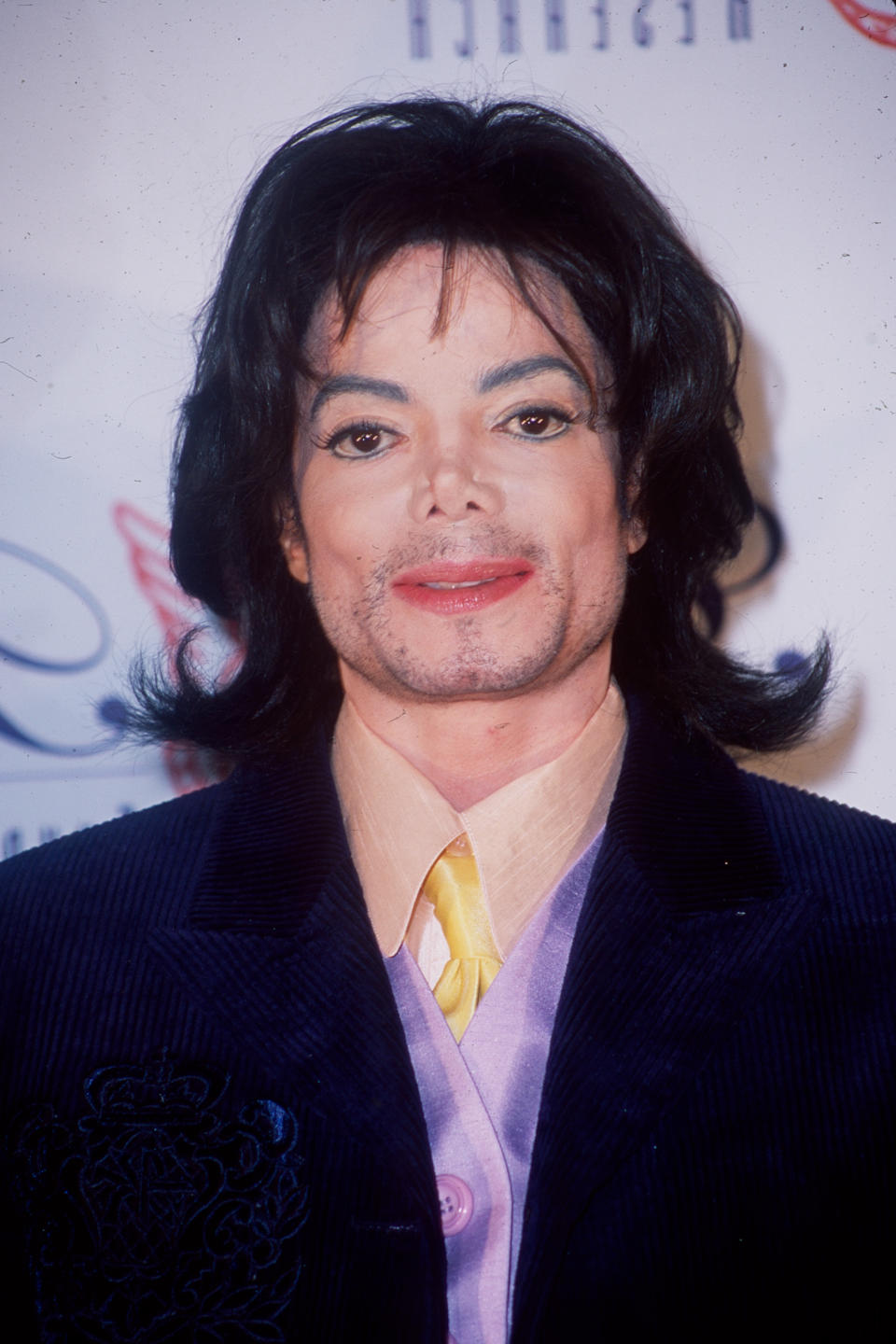 American Pop & R&B musician Michael Jackson (1958 - 2009) attends the G&P Foundation's 'Angel Ball' at the Marriott Marquis Hotel, New York, New York, November 30, 2000. (Photo by Sonia Moskowitz/Getty Images)