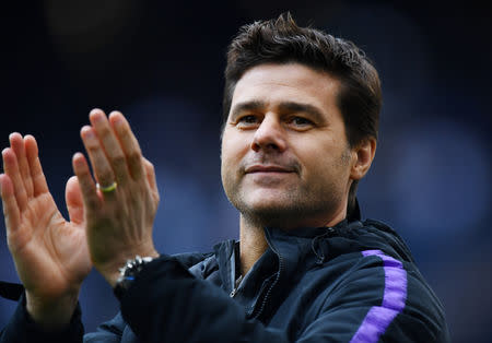 Soccer Football - Premier League - Tottenham Hotspur v Everton - Tottenham Hotspur Stadium, London, Britain - May 12, 2019 Tottenham manager Mauricio Pochettino applauds their fans after the match REUTERS/Dylan Martinez