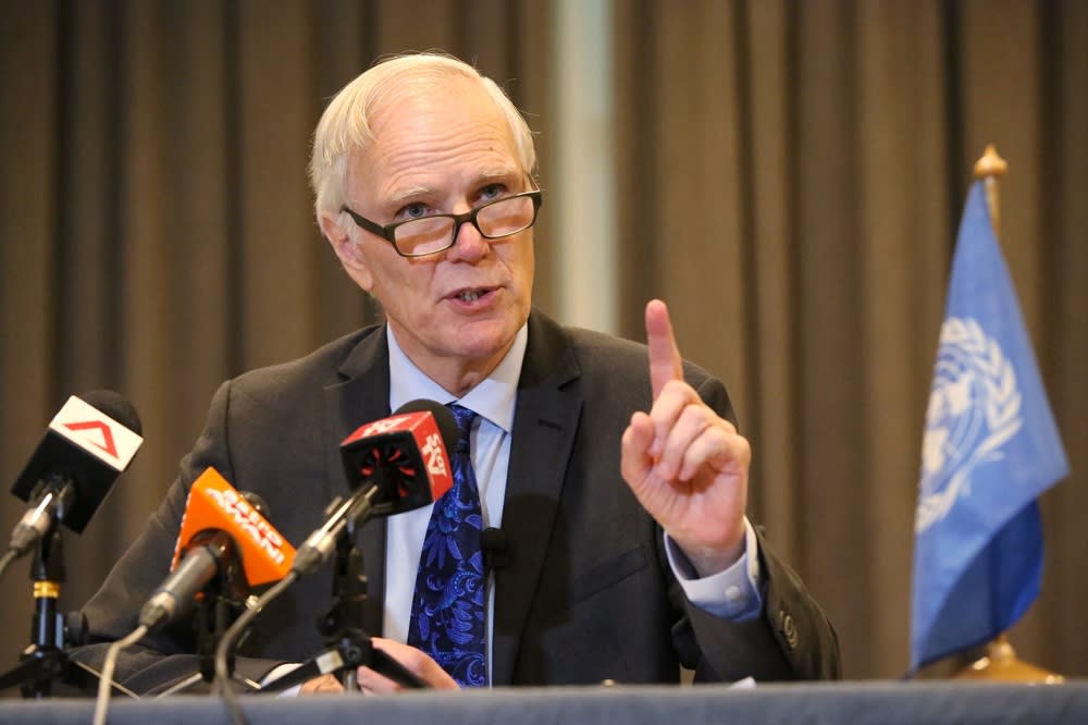 Philip Alston, UN special rapporteur on extreme poverty and human rights preliminary findings on poverty in Malaysia, speaks at the JW Marriott Hotel in Kuala Lumpur August 23, 2019. — Picture by Choo Choy May