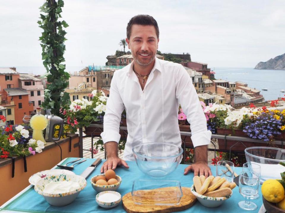 Gino D’Acampo reaches the Cinque Terre.