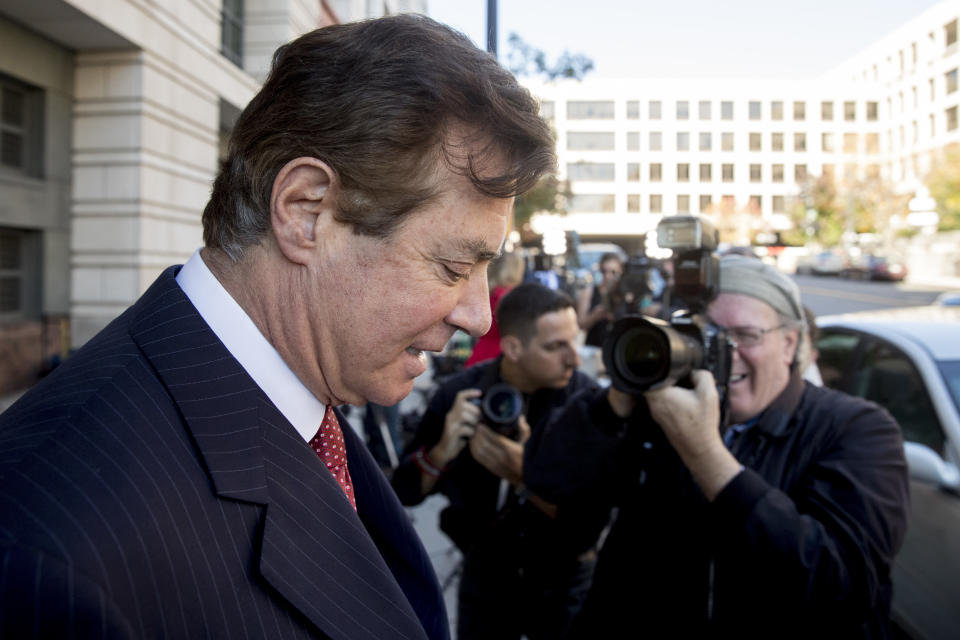 Paul Manafort, President Trump’s former campaign chairman, departs federal district court on Nov. 2 in Washington. (Photo: Andrew Harnik/AP)