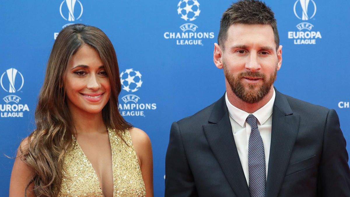 messi soccer player girlfriend