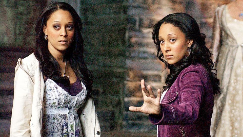 TWITCHES TOO, Tia Mowry, Tamera Mowry, Kristen Wilson, (Aired October 12, 2007), 2007.  Photo: John